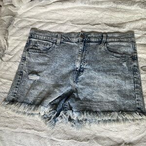 Celebrity Pink Juniors Ultra High Rise Fray Hem Shorts - size 15